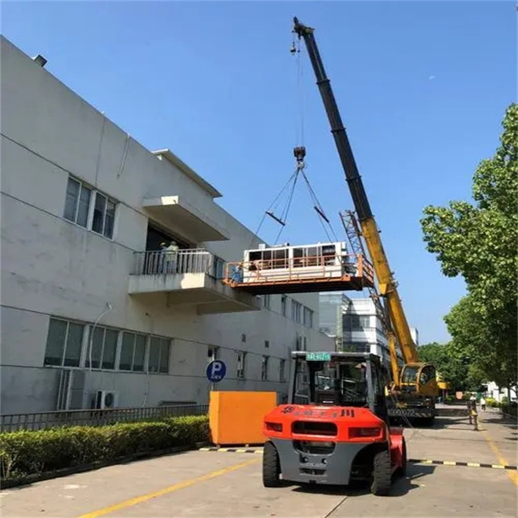 青岛小型吊车出租电话