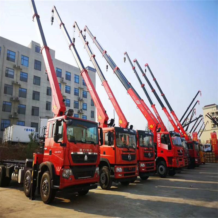 青岛租专业吊车电话