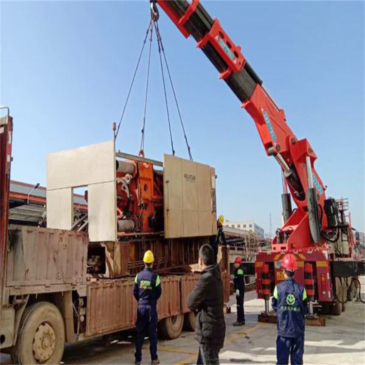 青岛折臂随车吊出租