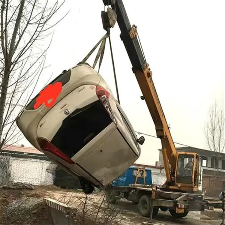 青岛随时待命，吊车24小时道路救援服务全解析