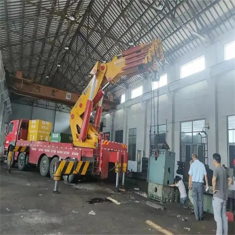 青岛速查！附近自卸吊车租赁电话及租赁全攻略