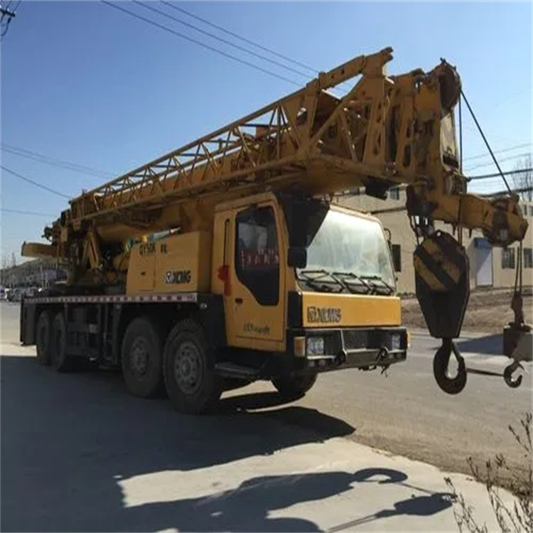 青岛哪里有专业吊车出租